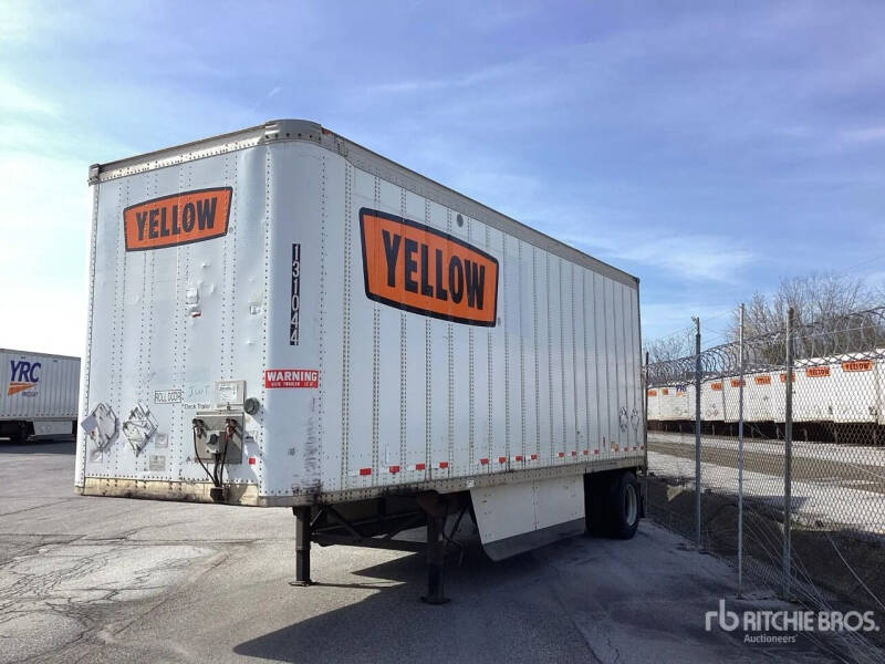 2008 Wabash 28' VAN TRAILER