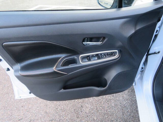 2024 Nissan Versa SR