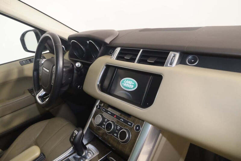2016 Land Rover Range Rover Sport SE