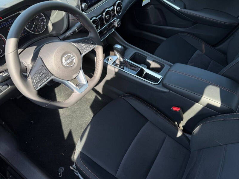 2025 Nissan Sentra SR