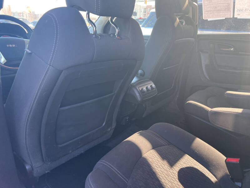 2015 GMC Acadia SLE-2