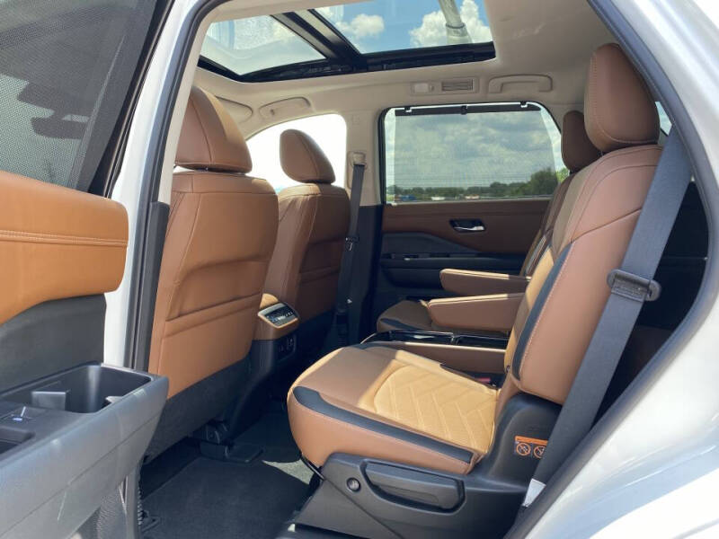 2024 Nissan Pathfinder Platinum