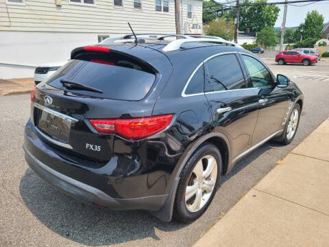 2011 Infiniti FX35