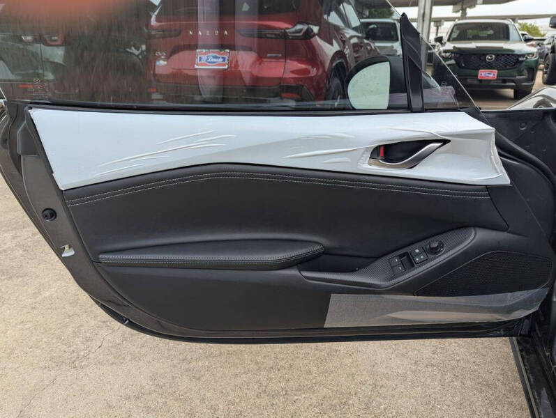 2026 Mazda MX-5 Miata RF Grand Touring