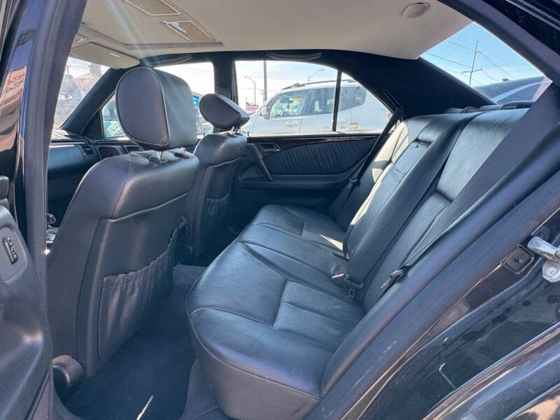 1996 Mercedes-Benz E-Class E 320
