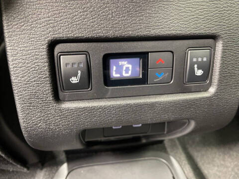 2026 Mitsubishi Outlander PHEV SEL