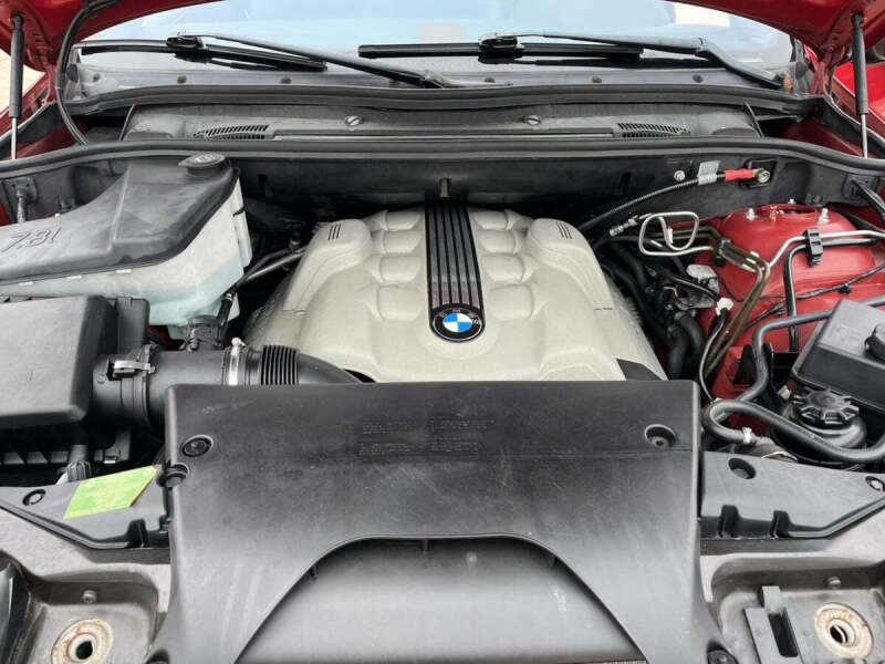 2006 BMW X5 4.8is