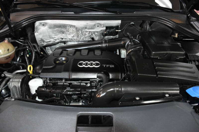 2015 Audi Q3 2.0T quattro Prestige