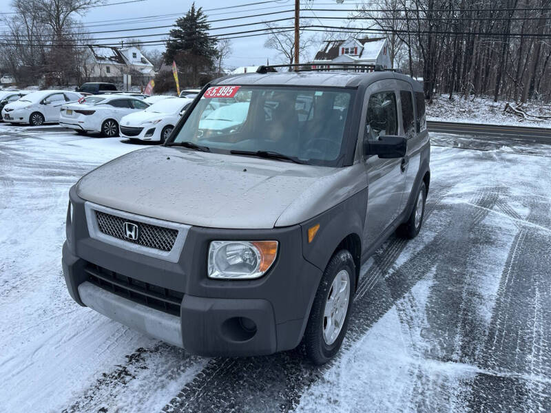 Honda Element's photo