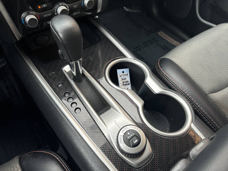 2020 Nissan Pathfinder SV