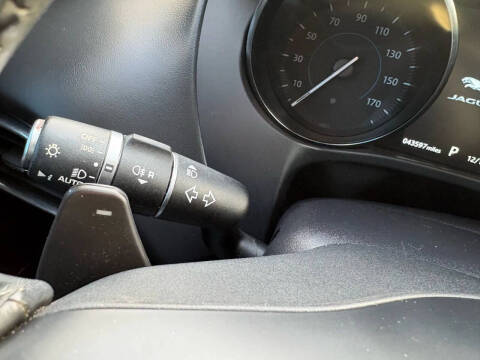 2020 Jaguar F-PACE 25t Premium