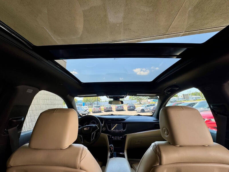 2017 Cadillac XT5 Luxury