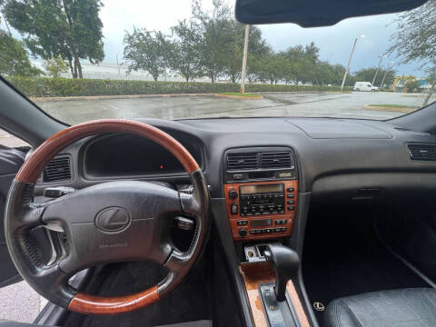 2000 Lexus ES 300