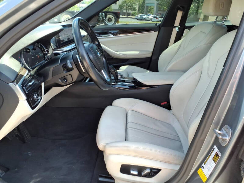 2017 BMW 5 Series 530i