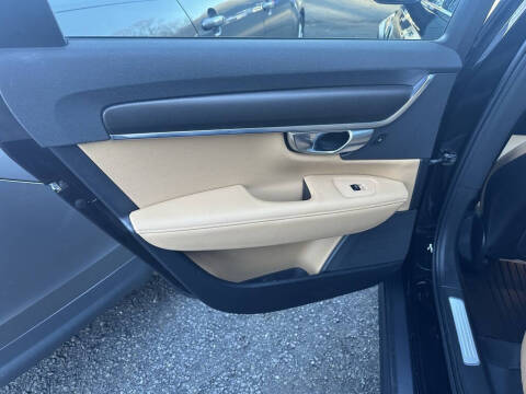 2018 Volvo V90 Cross Country T5