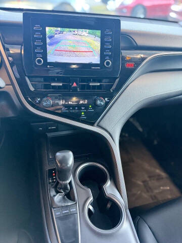 2023 Toyota Camry SE