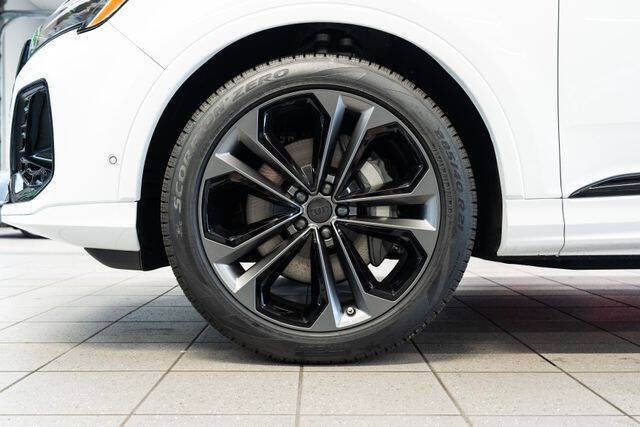 2026 Audi Q7 quattro S line Premium Plus 55 TFSI