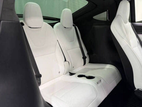 2026 Tesla Model X Plaid