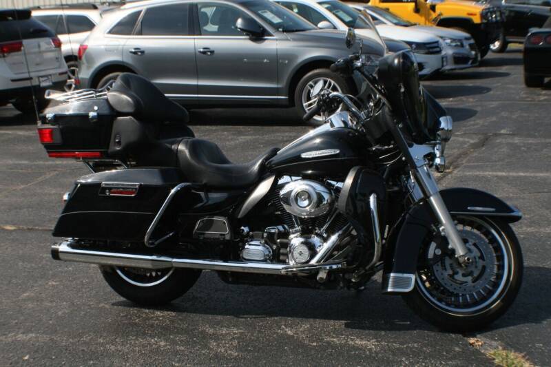 2012 Harley-Davidson ELECTRA GLIDE ULTRA LIMTED for sale at Champion Motor Cars in Machesney Park IL