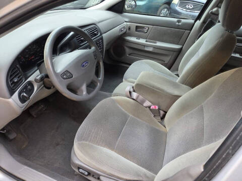 2000 Ford Taurus SE