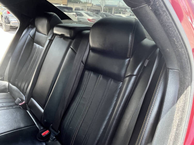 2018 Chrysler 300 S