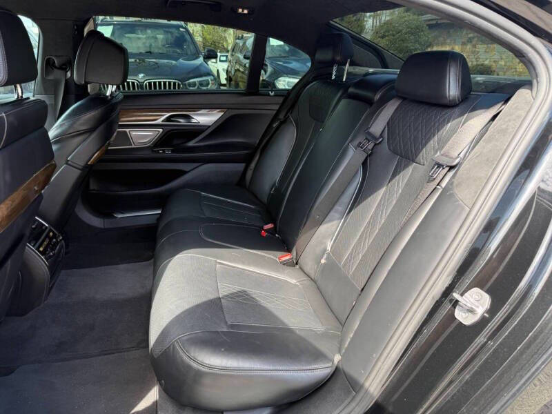 2017 BMW 7 Series 750i