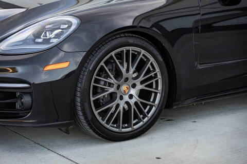 2023 Porsche Panamera 4