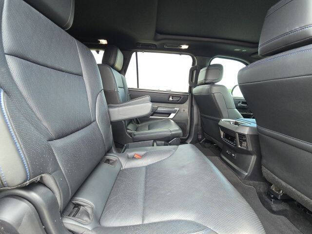 2024 Toyota Sequoia Platinum