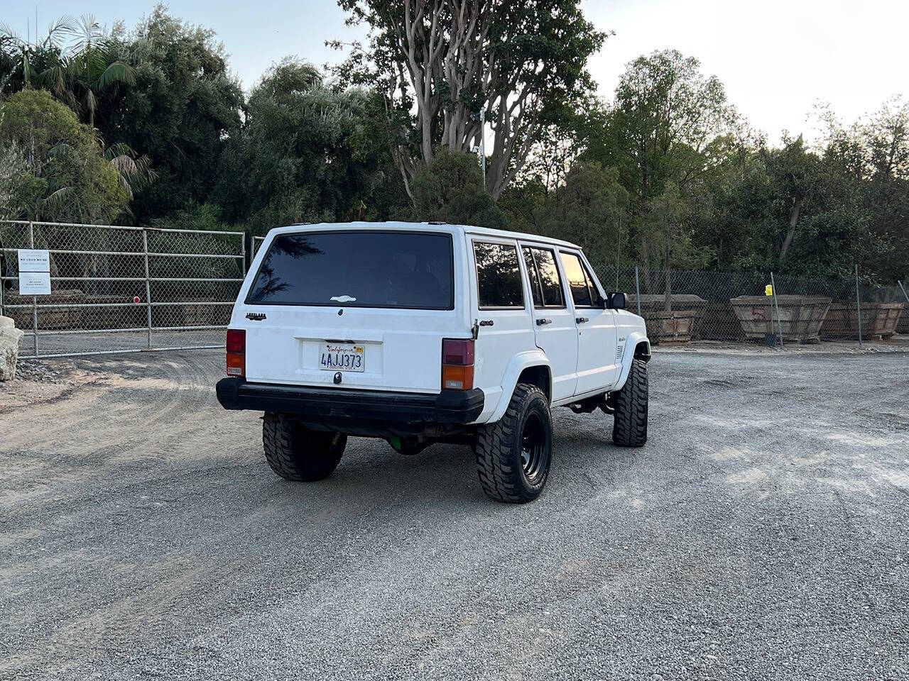 1992 Jeep Cherokee for sale at R&G Auto Sales in Tujunga, CA