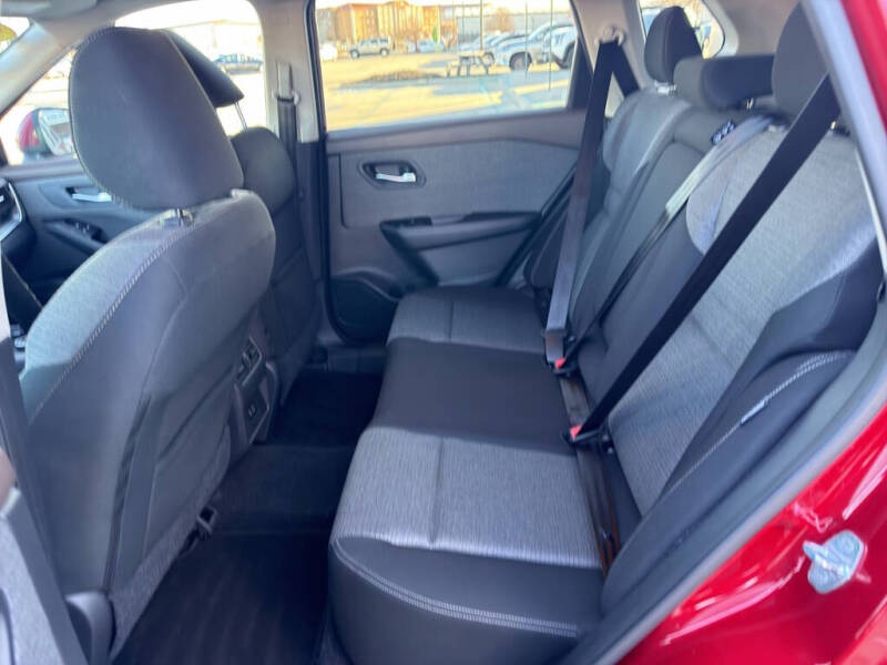 2022 Nissan Rogue SV