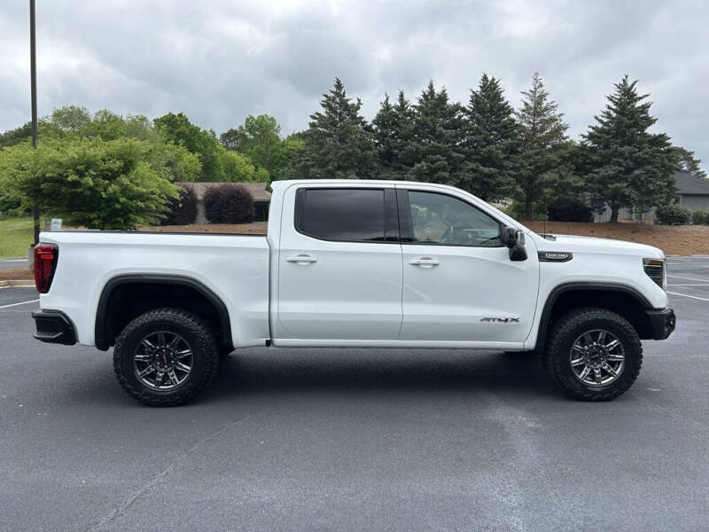 2025 GMC Sierra 1500 AT4X