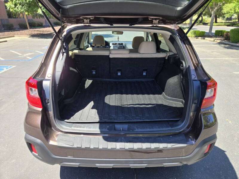 2019 Subaru Outback 2.5i Premium