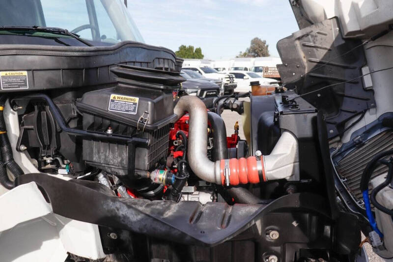 2019 International DuraStar 4300