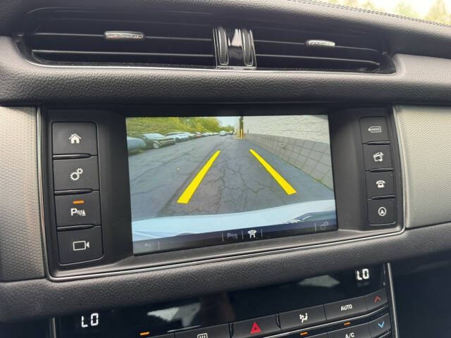 2018 Jaguar XF 25t Premium