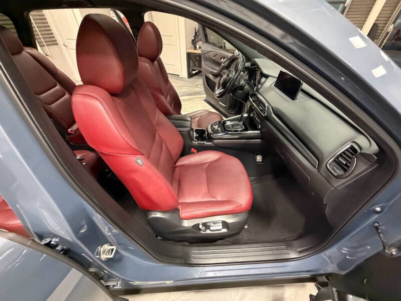 2023 Mazda CX-9 Carbon Edition