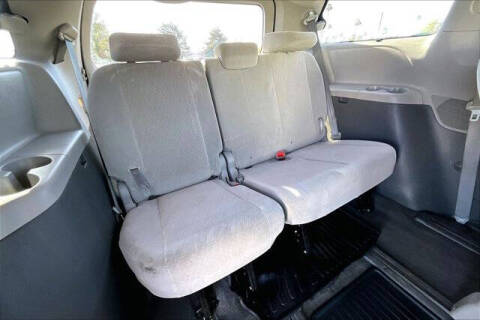 2018 Toyota Sienna LE 7-Passenger