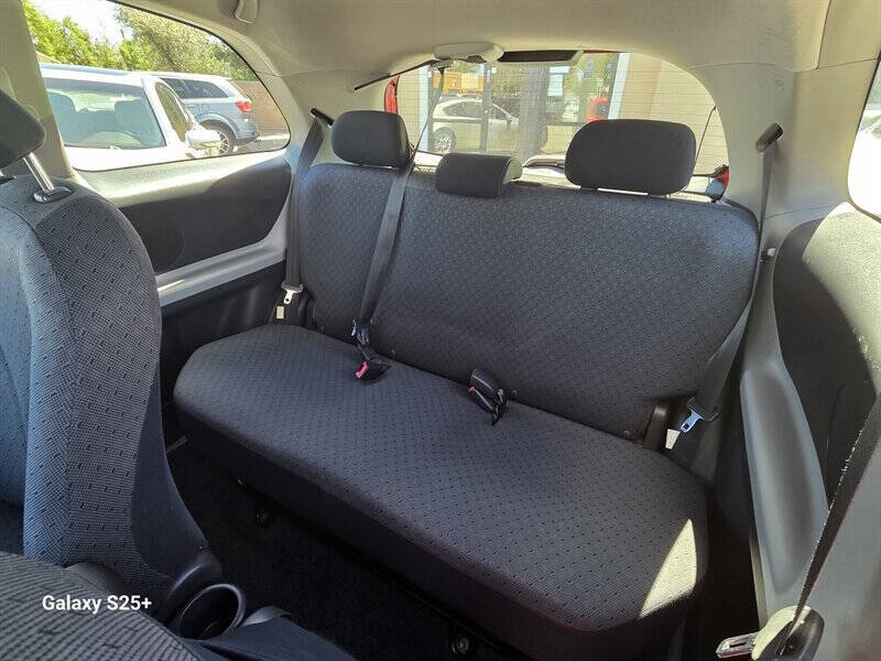 2009 Toyota Yaris S