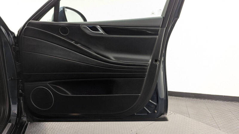 2023 Genesis G80 2.5T