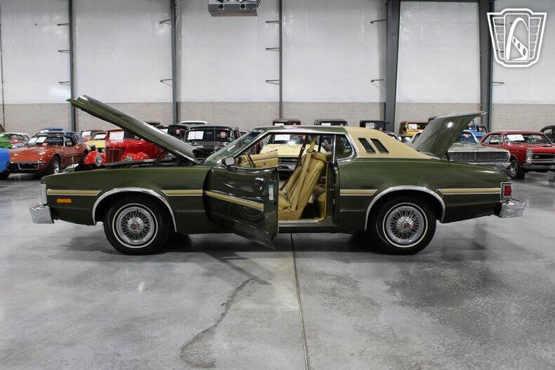 1976 Ford Torino