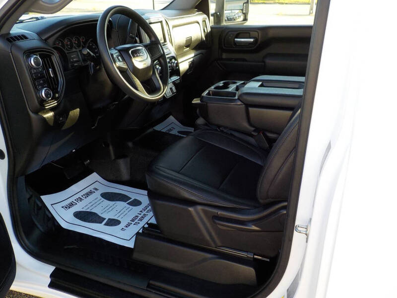 2022 GMC Sierra 2500HD Pro