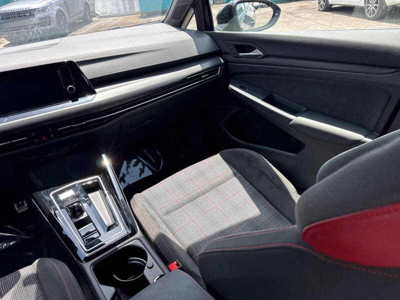 2024 Volkswagen Golf GTI S