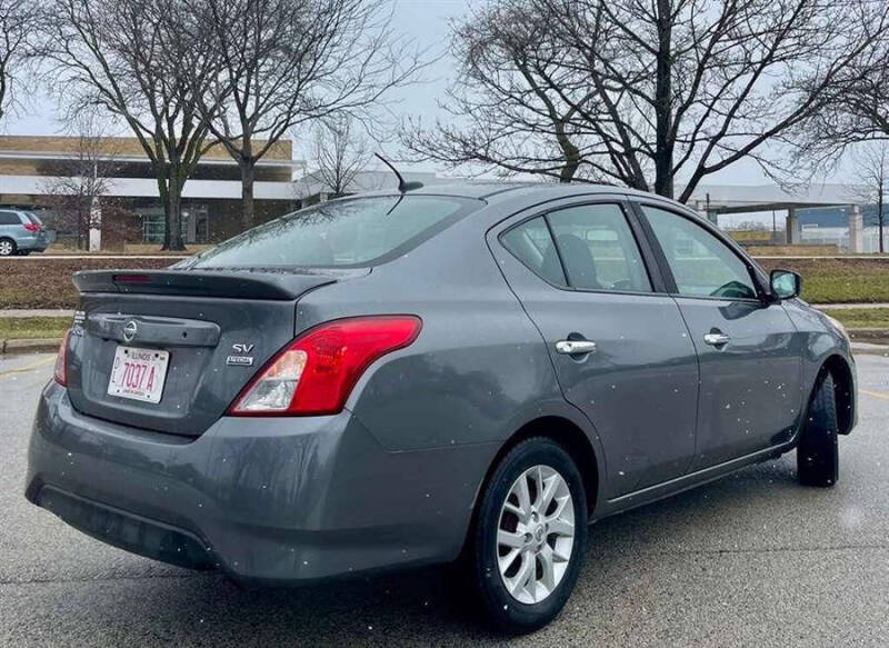 2018 Nissan Versa SV