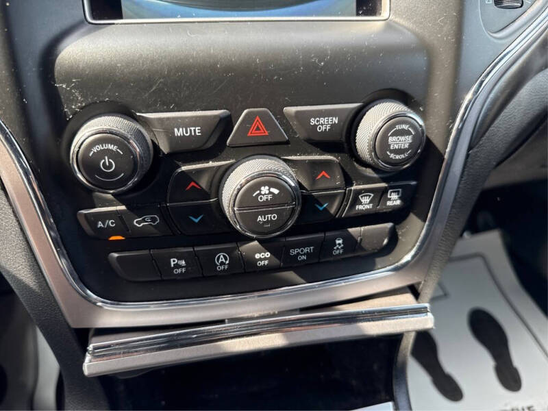 2018 Jeep Grand Cherokee Laredo E