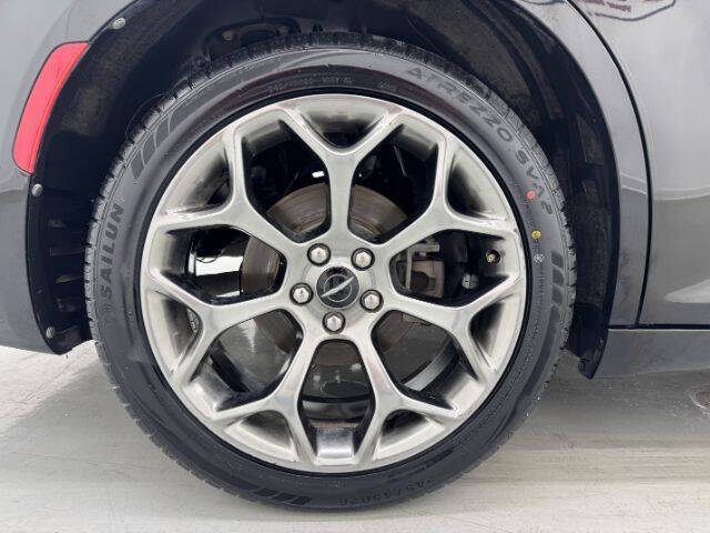 2018 Chrysler 300