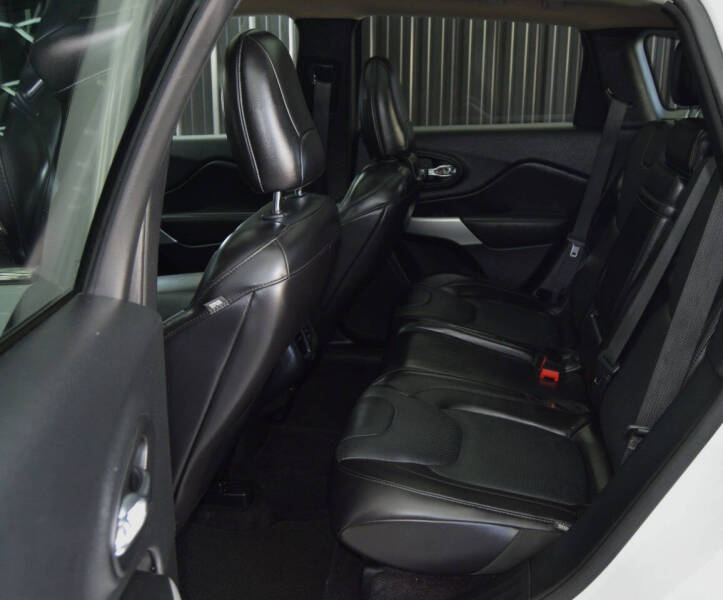 2018 Jeep Cherokee Overland
