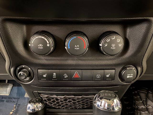 2017 Jeep Wrangler Unlimited Smoky Mountain