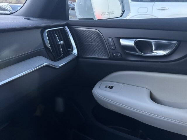 2026 Volvo V60 Cross Country B5 Ultra