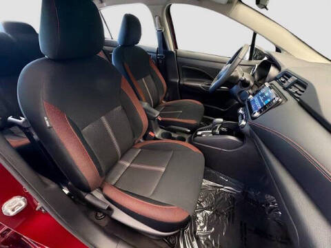 2023 Nissan Versa SR