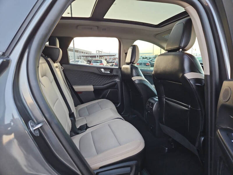 2020 Ford Escape Hybrid Titanium