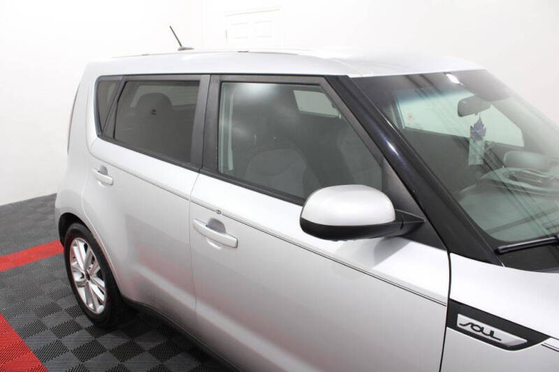 2017 Kia Soul +